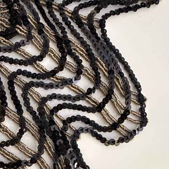 Elegant Black and Gold Lace Necklace - Picture 6 of 7